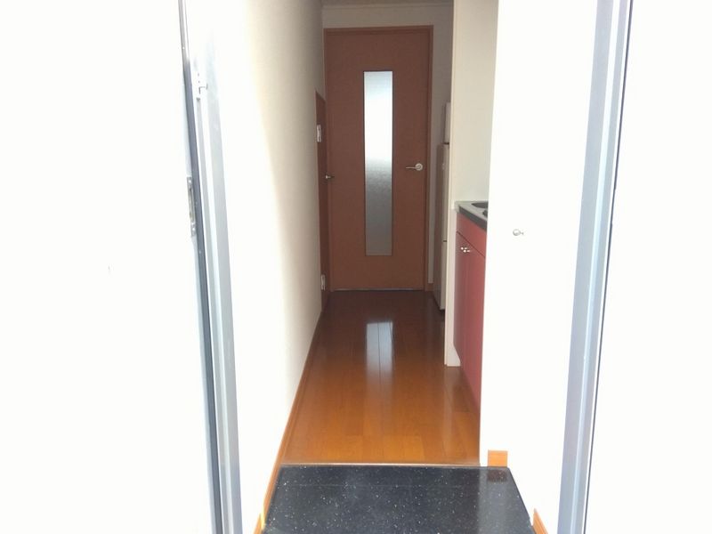 レオパレスパストラルフォレスト 玄関