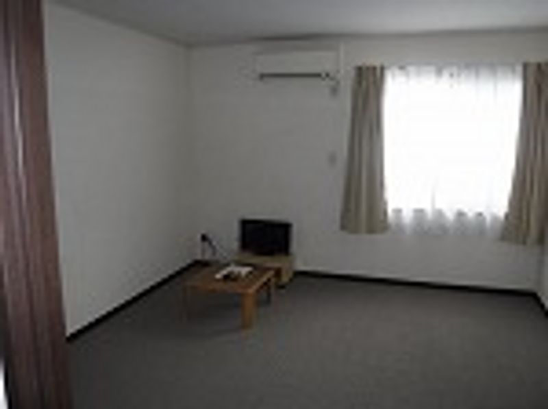 レオネクスト屋敷添 居間