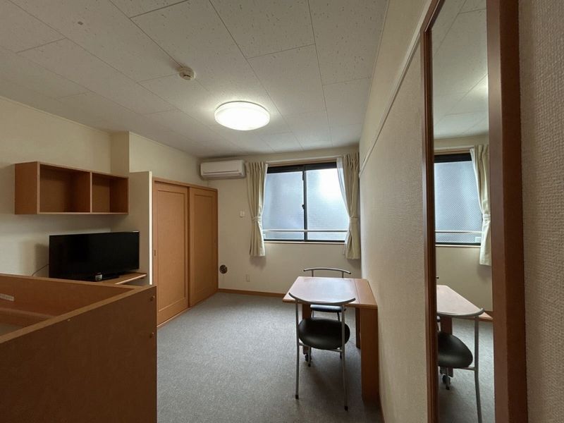 レオパレスラピュタ 居間