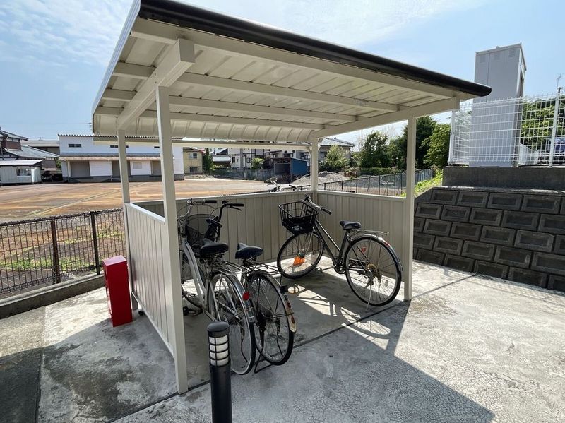 レオパレスメディオ新津 共用部分