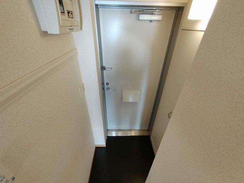 leopalace YOSHIKO Entrance