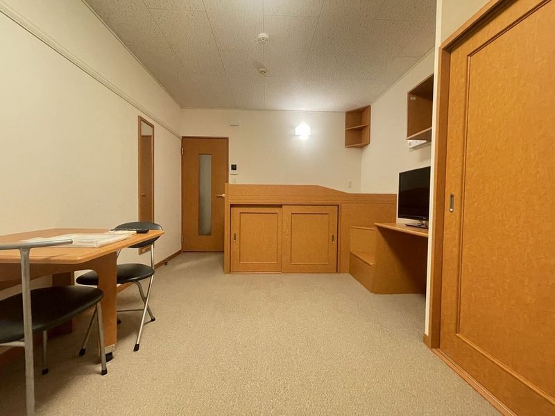 レオパレスＩＢＵＫＩ 居間