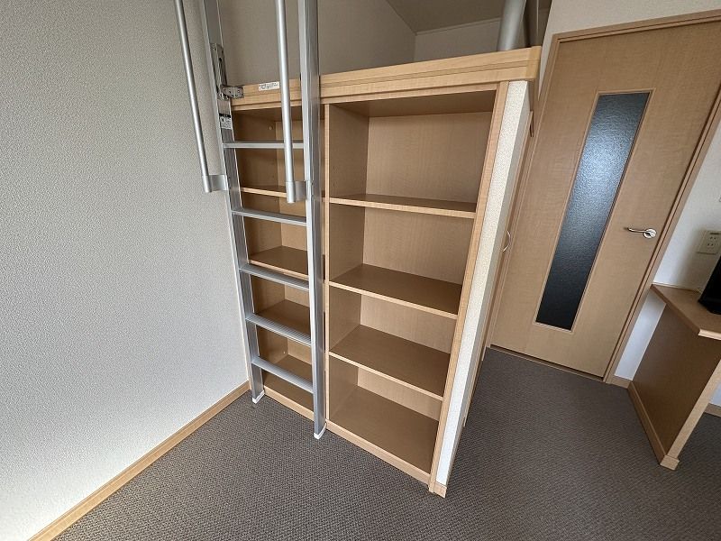 レオパレス竹松 収納