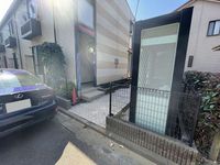 レオパレス竹 エントランス