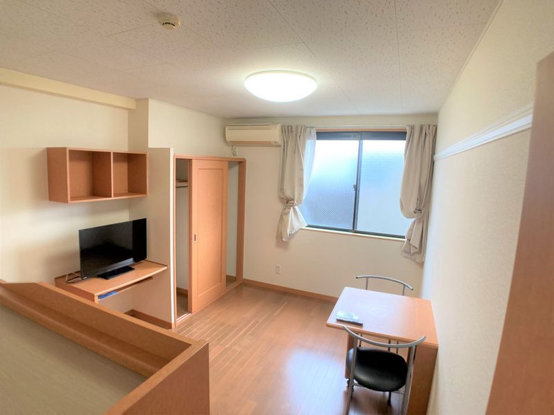 レオパレスＳＡＫＵＲＡ 居間