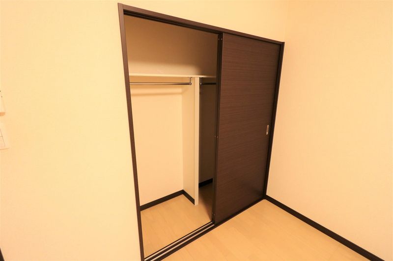 レオパレス西ノ京吽 収納