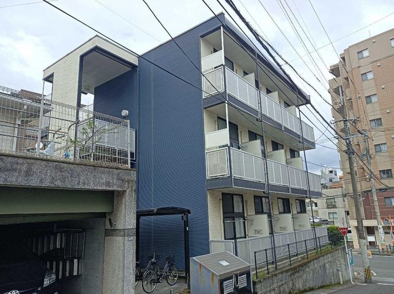 レオパレスシエスタ西郷屋敷 外観