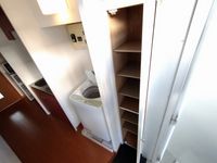 レオパレスオアシス 玄関