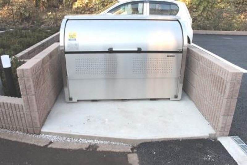 CLEINO KANAME Shared spaces