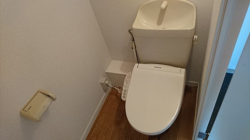 レオパレス中央 トイレ