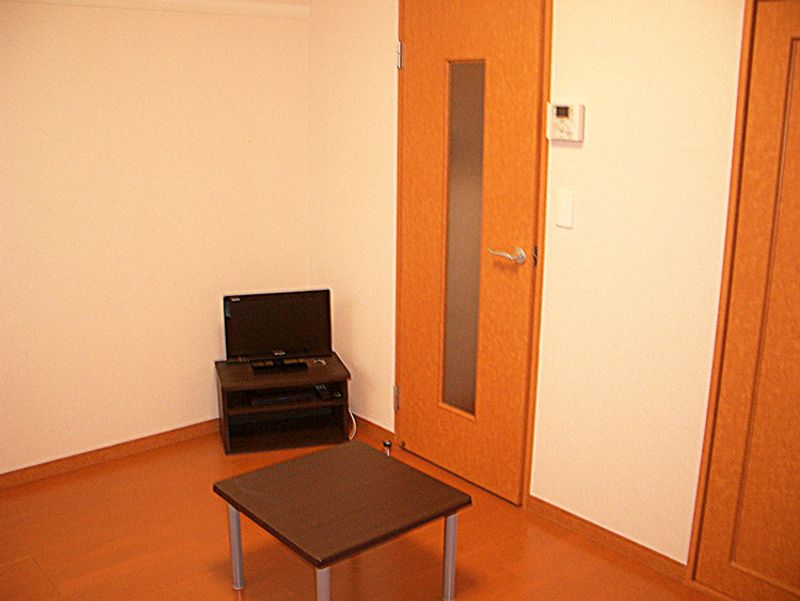 レオパレスなでしこ 居間