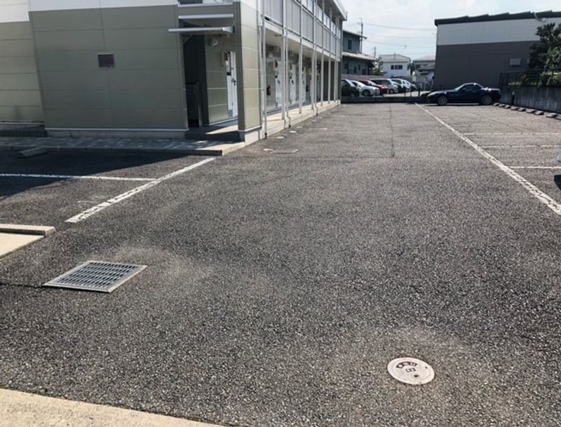 レオパレスボヌール 駐車場