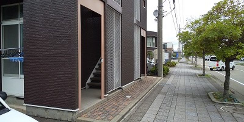 レオパレスカサベルデ 共用部分