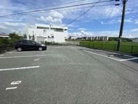 レオネクストアイリーブルー 駐車場