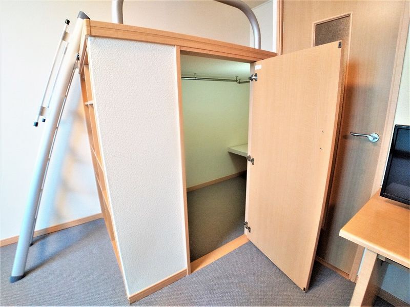 レオパレスＫウッズⅡ 収納