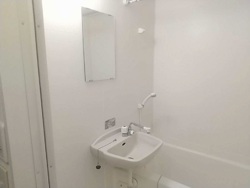 レオパレスわかば 洗面台