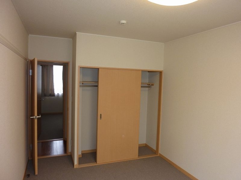 レオパレスアイ 収納