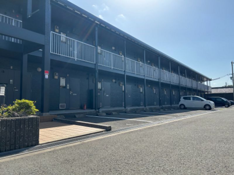 レオパレス中野５１ 駐車場