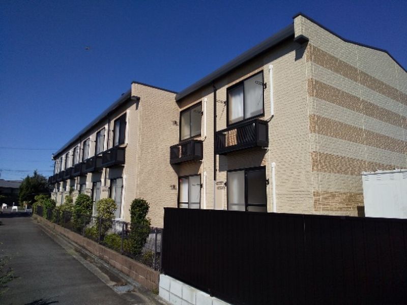 レオパレス久原 外観