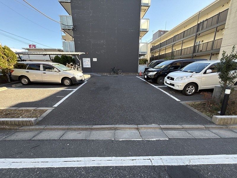 レオネクストゆーとぴあ 駐車場