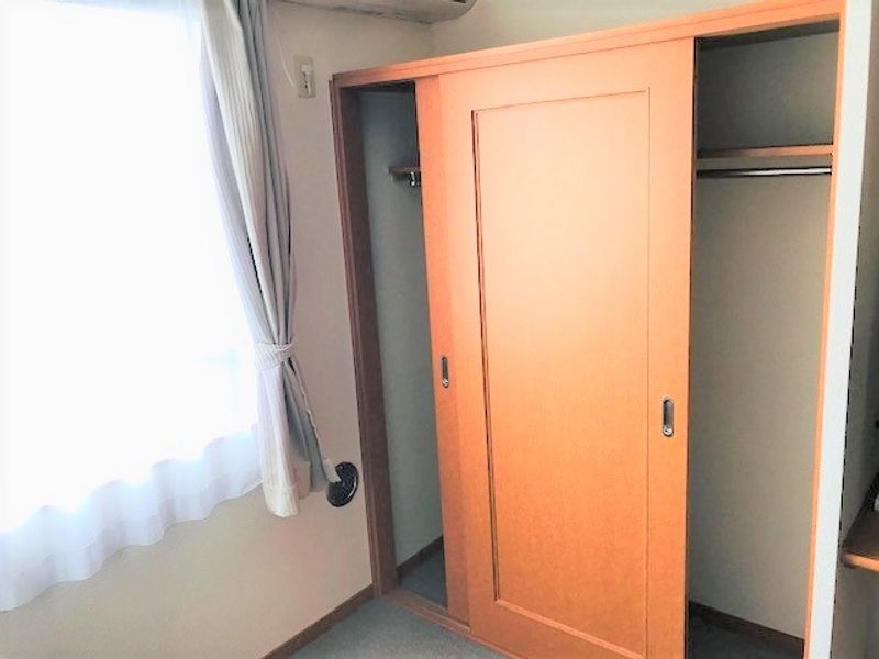 レオパレスエクセレント 収納