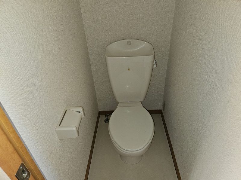 レオパレスエスポワール佐古 トイレ