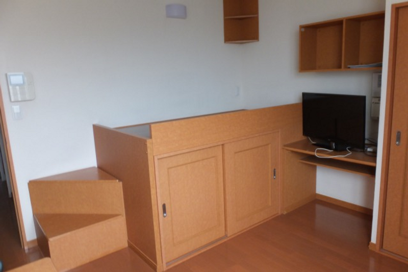 レオパレスサニーサイドハイツ 寝室