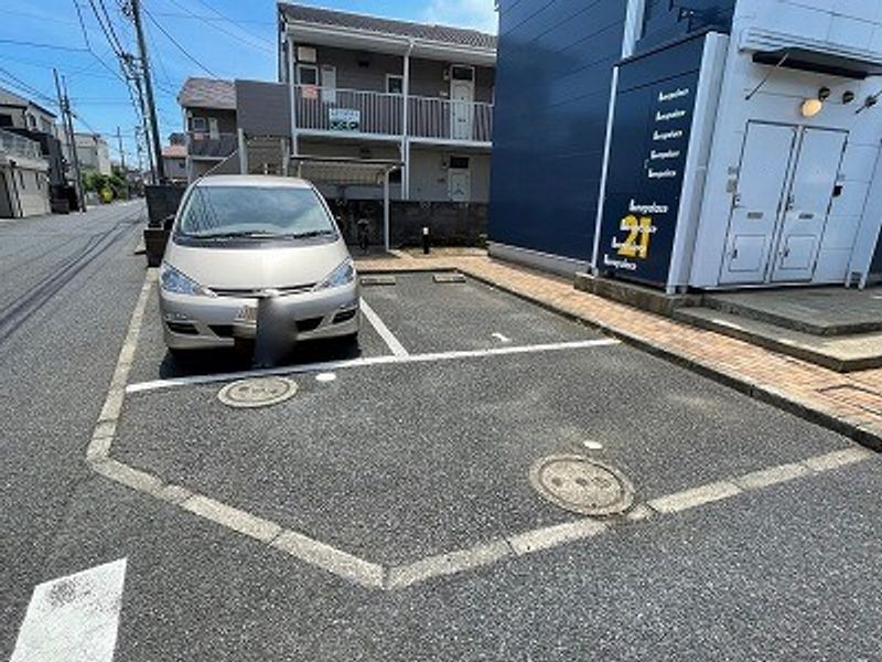 レオパレスＲＩＴＺ−Ⅰ 駐車場