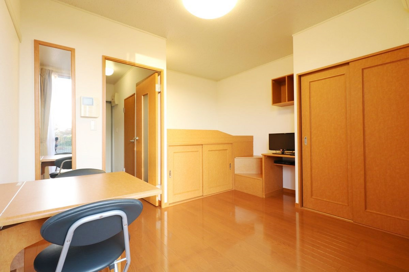 leopalace Saki Khác