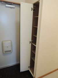レオパレス藤 玄関