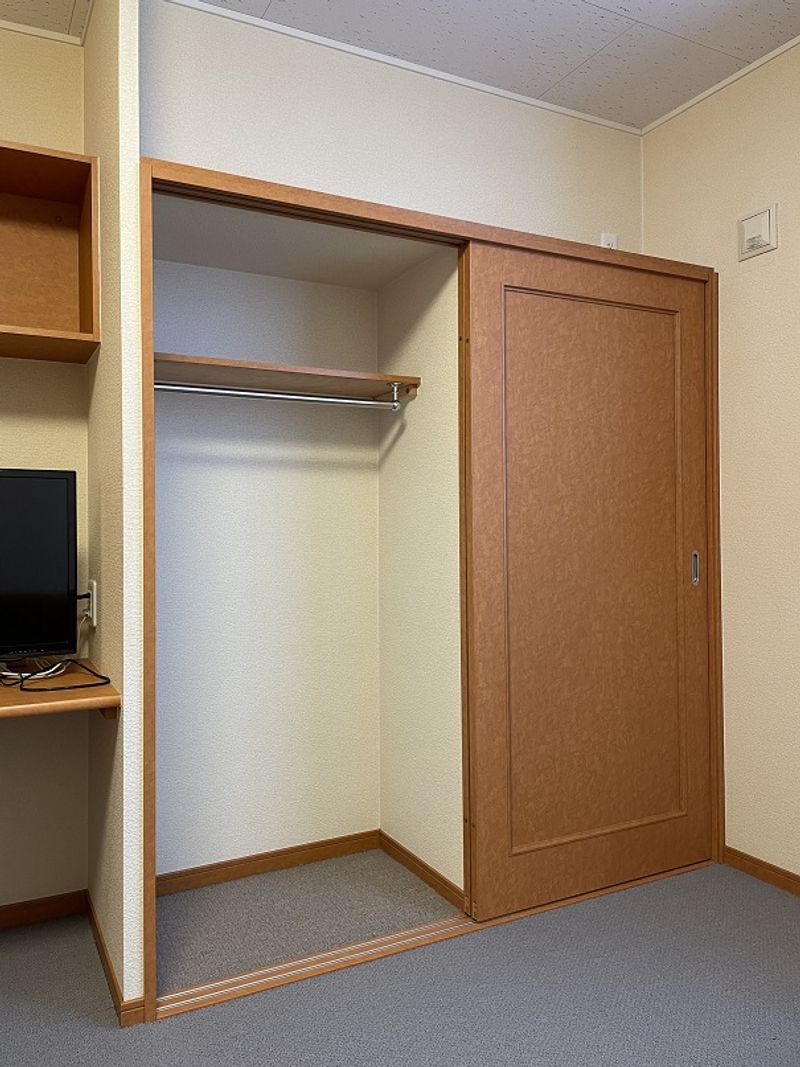 レオパレスウィン 収納