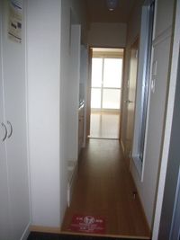 レオパレスフィロソフィア 玄関