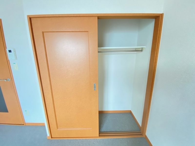 レオパレスサンフォレスト天沼 収納