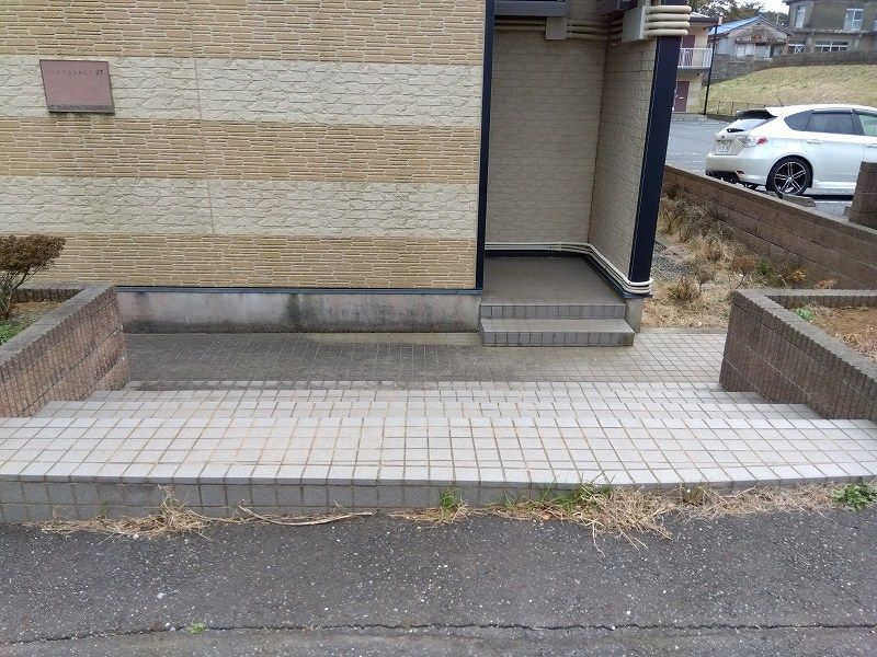 レオパレスマリンコート鹿嶋 エントランス