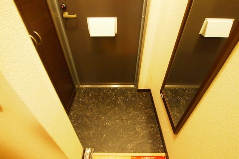 レオネクスト水晶館Ⅲ 玄関