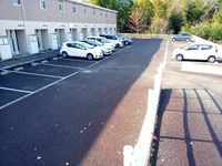 レオパレスガーデンフォレスト 駐車場