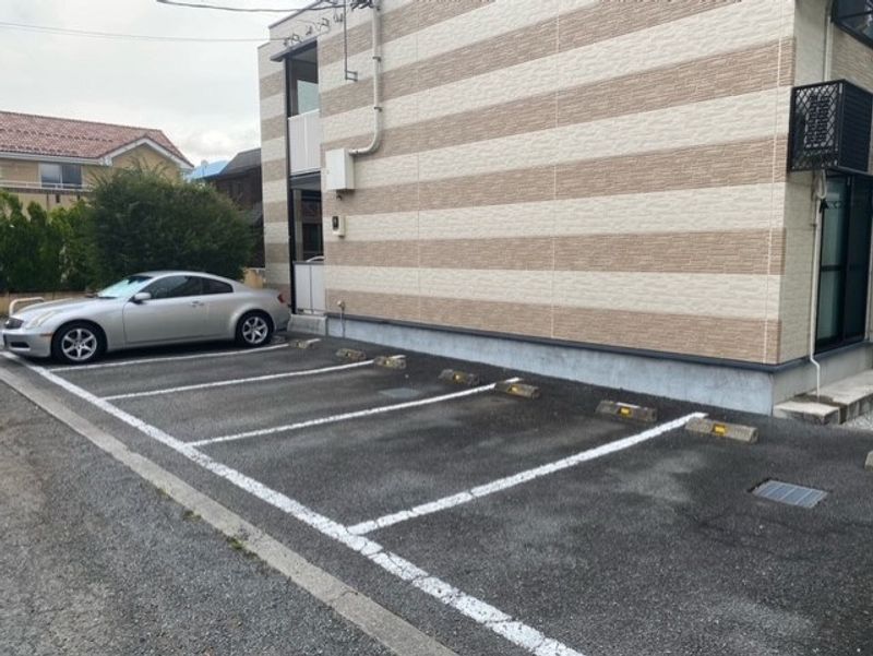 レオパレス富　士　桜 駐車場