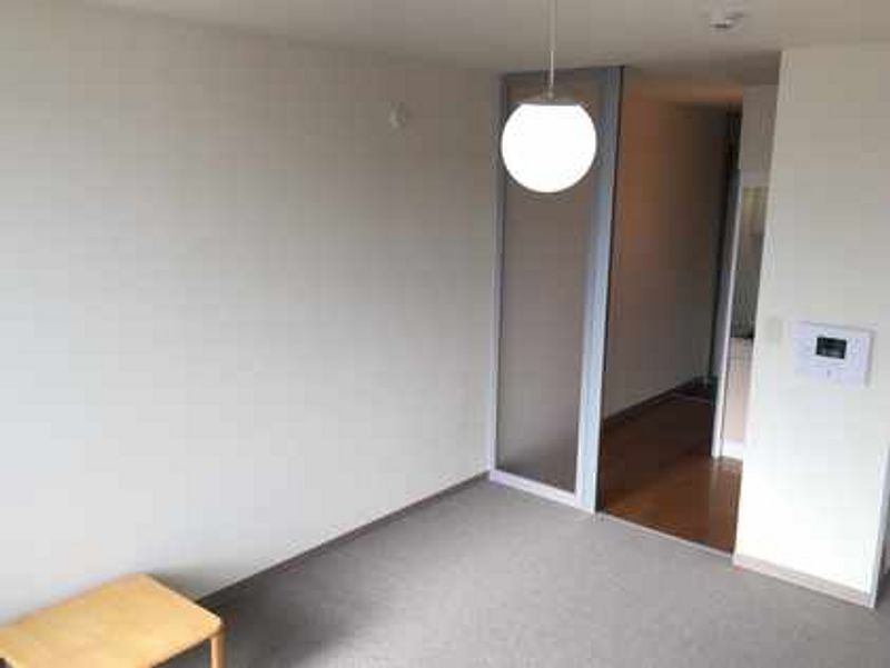 レオパレスフォーリス 居間
