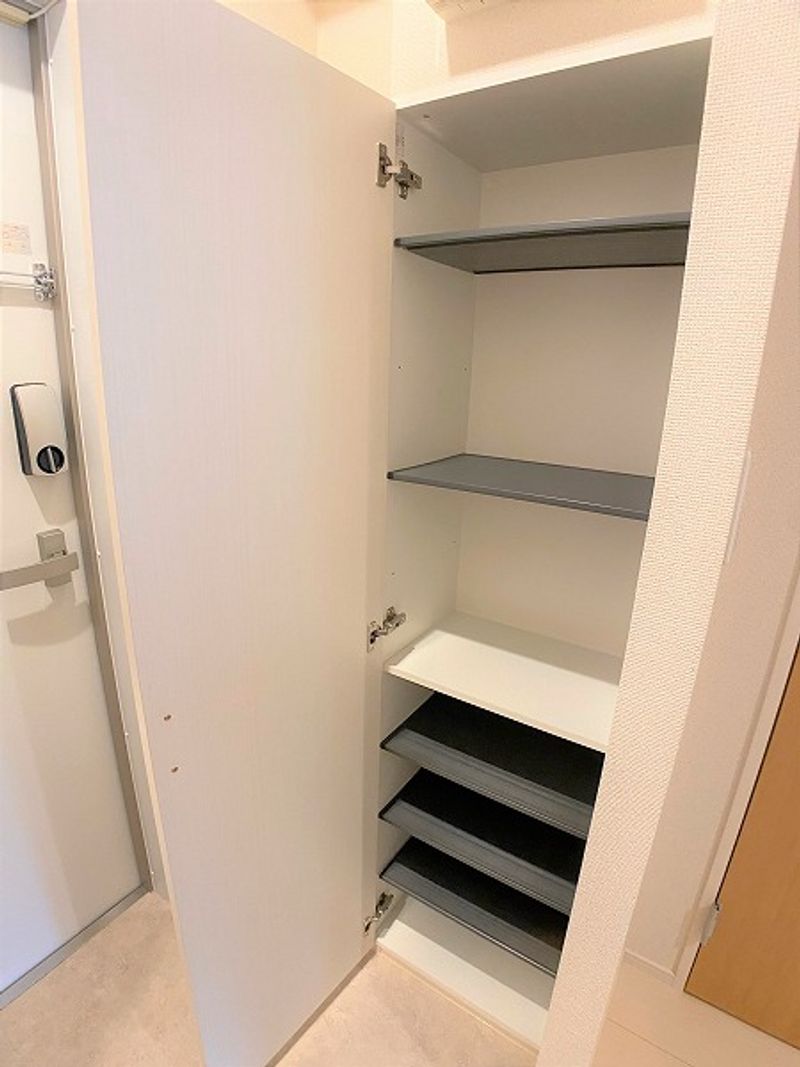 クレイノ拾五 収納