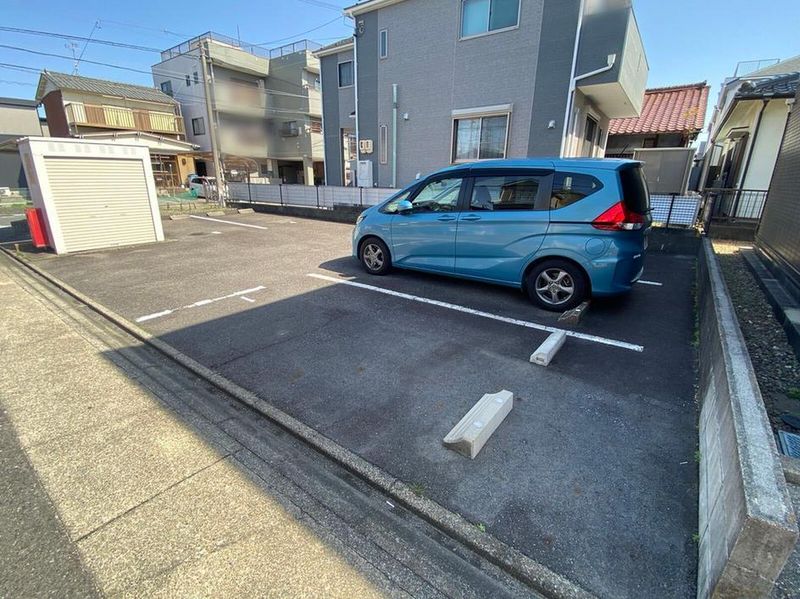 leopalace Kiyo Parking lot