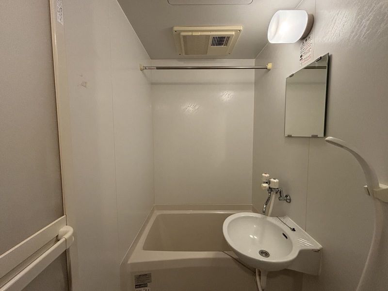 レオパレスＴａｋａｒａｚｕｋａ 風呂