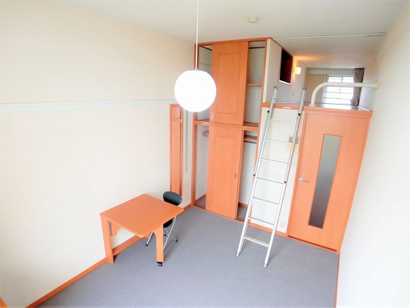 レオパレスクレールＳＫ 居間