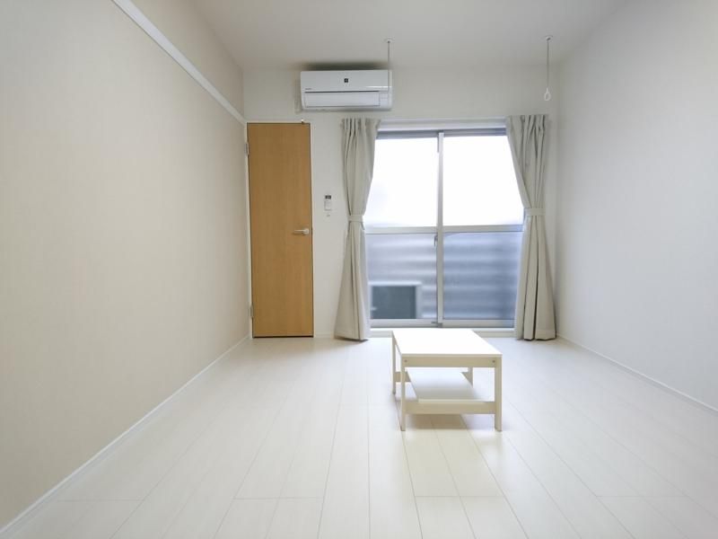 CLEINO Chenon Living room