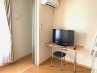 レオパレス稲荷前 居間
