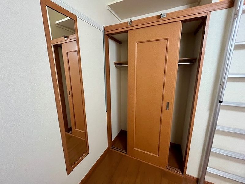 レオパレス東町 収納