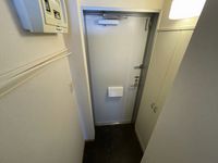 レオパレスクリンゲルバウム 玄関