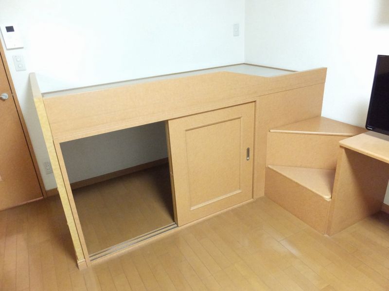 レオパレスエクレール 寝室