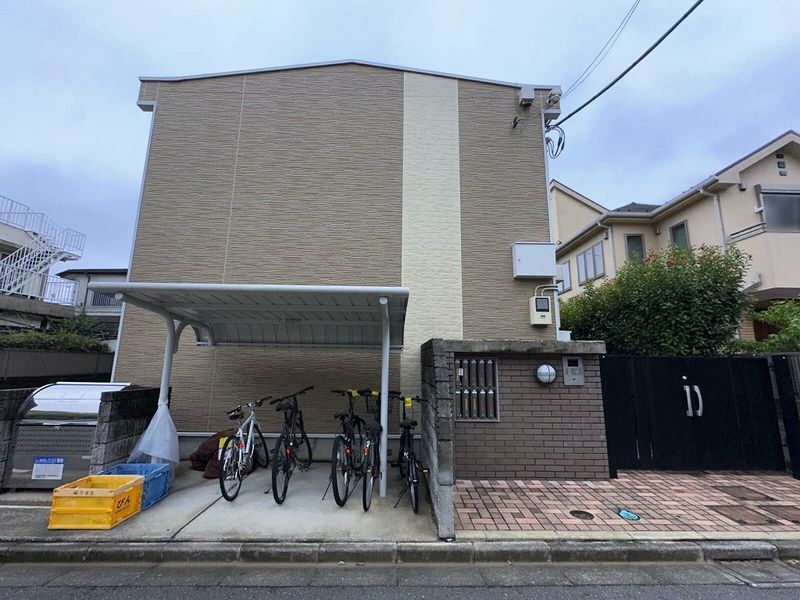 レオパレスプリマベーラ南阿佐谷 外観