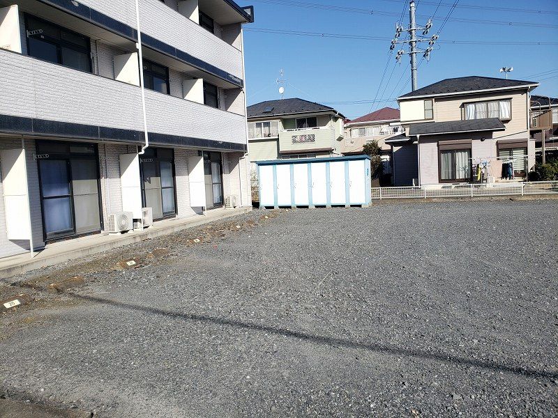 レオパレス彩弐番館 駐車場