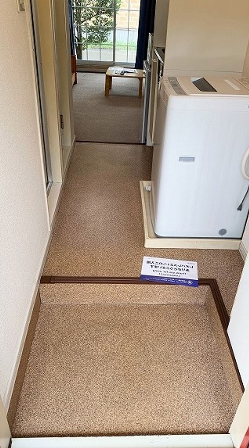レオパレスカウベルⅠ 玄関